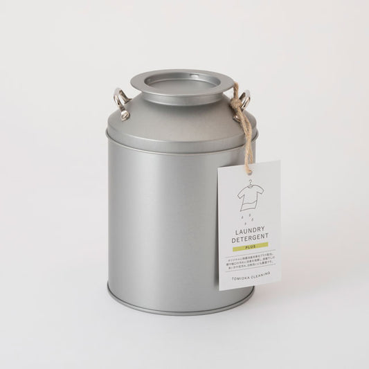 【とみおかクリーニング】洗濯洗剤プラス ミルク缶入り 800g 消臭成分配合