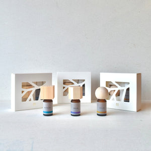 【twig】アロマウッドキャップ　〈ギフトセット〉　＊精油瓶につけるだけで手軽に使えるディフューザー