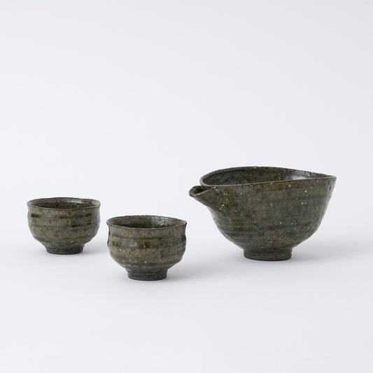 【WDH】酒器 片口、ぐい呑 2個セット 桐箱入り 緑 茶
