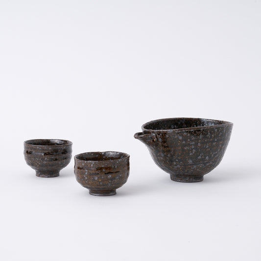 【WDH】酒器 片口、ぐい呑 2個セット 桐箱入り 緑 茶