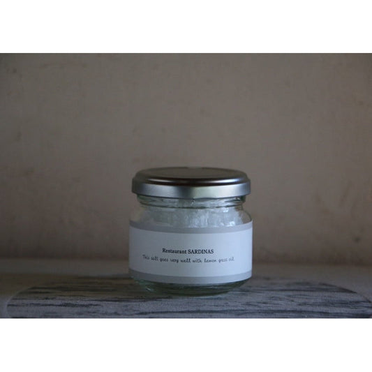 【Restaurant Sardinas】レモングラスオイルに良く合うフレーク塩